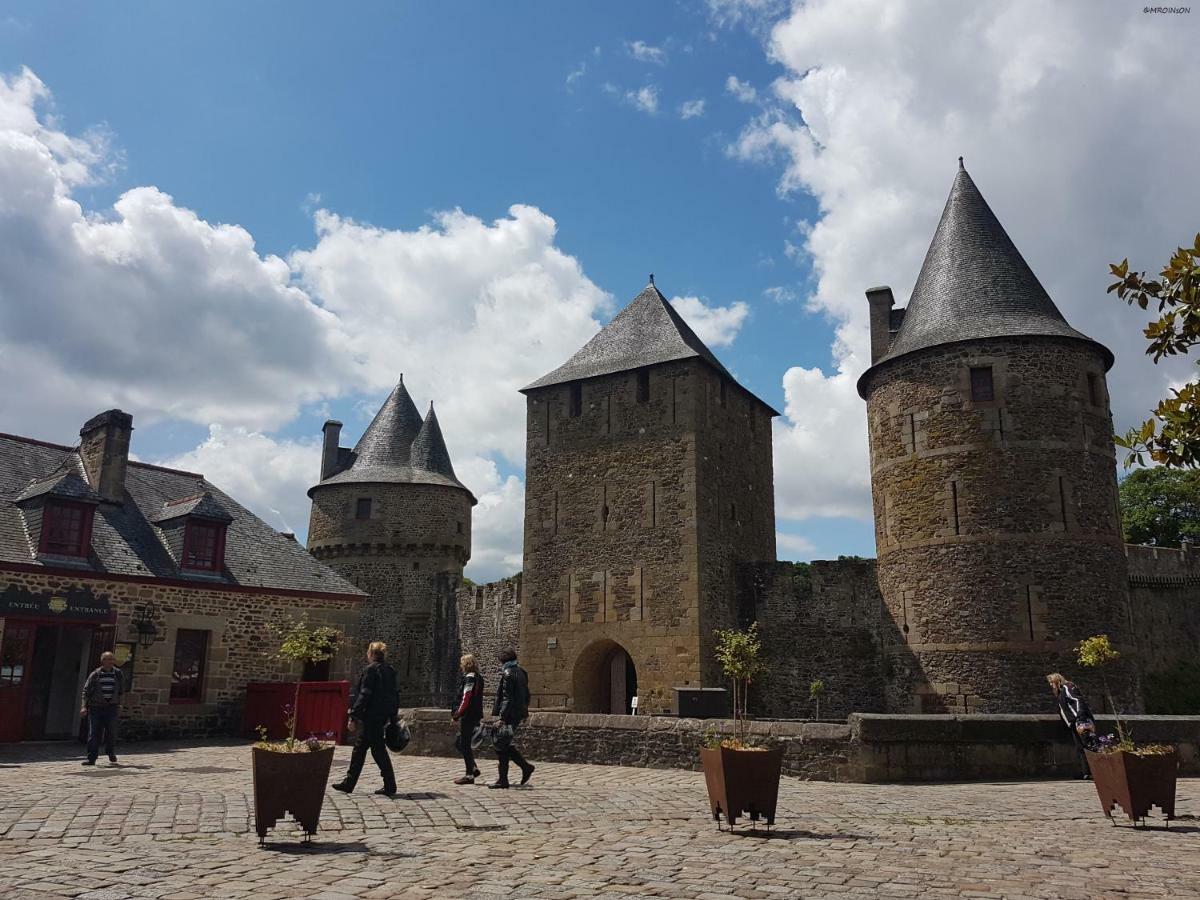 Best Western Hotel Des Voyageurs Fougeres Exterior photo